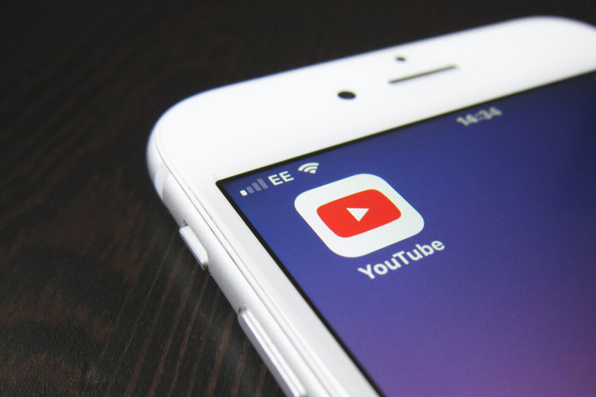 iPhone, YouTube app